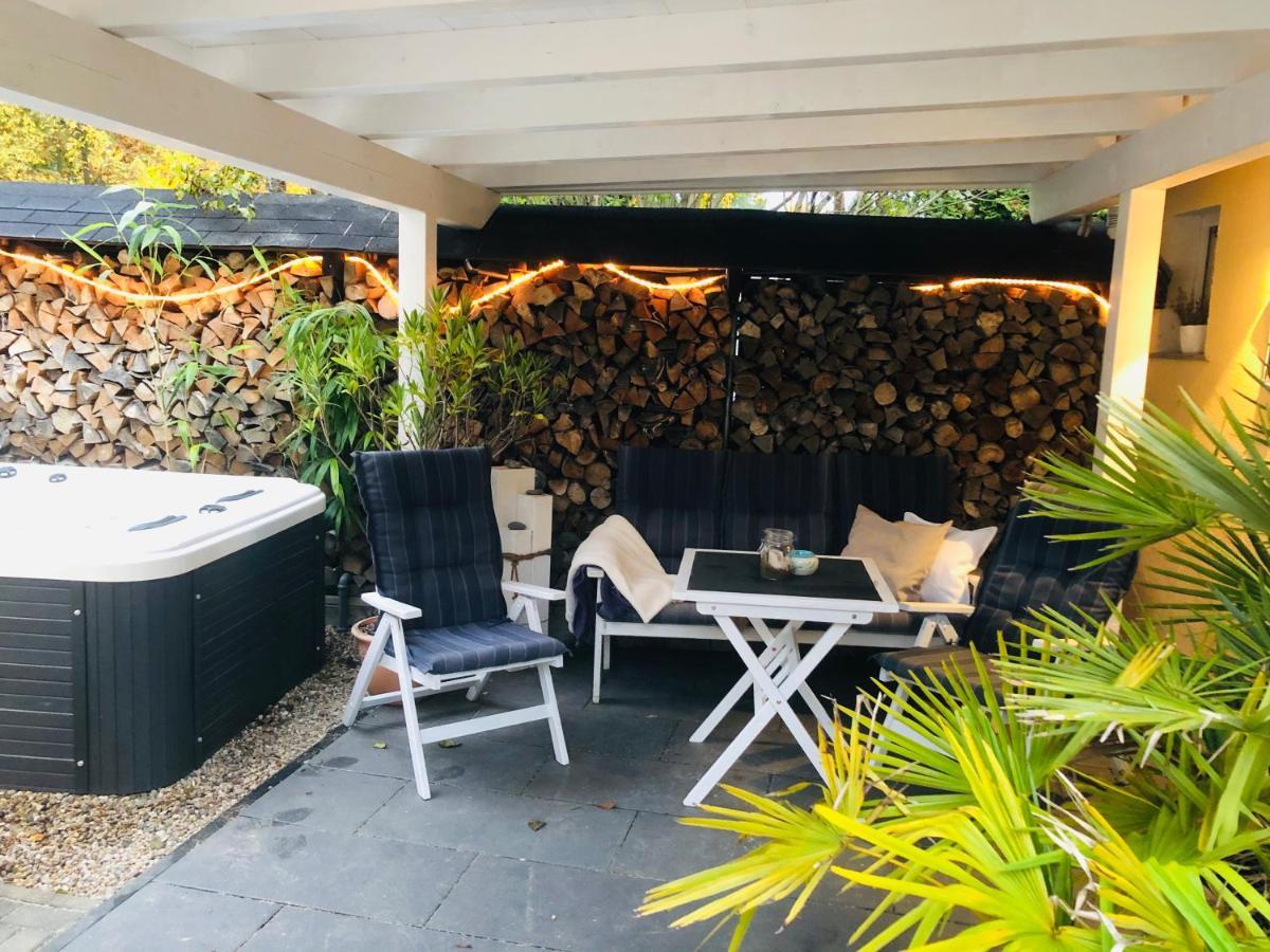 Apartment Tinyhouse Mit Pool, Outdoor Whirlpool Und Garten Petershagen-Eggersdorf Bagian luar foto