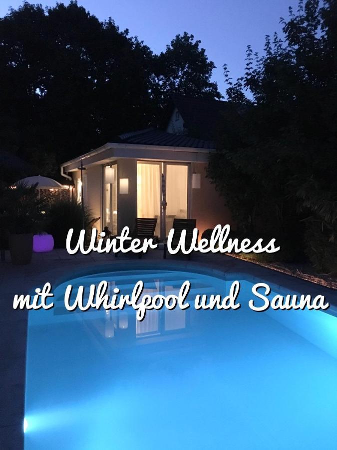 Apartment Tinyhouse Mit Pool, Outdoor Whirlpool Und Garten Petershagen-Eggersdorf Bagian luar foto
