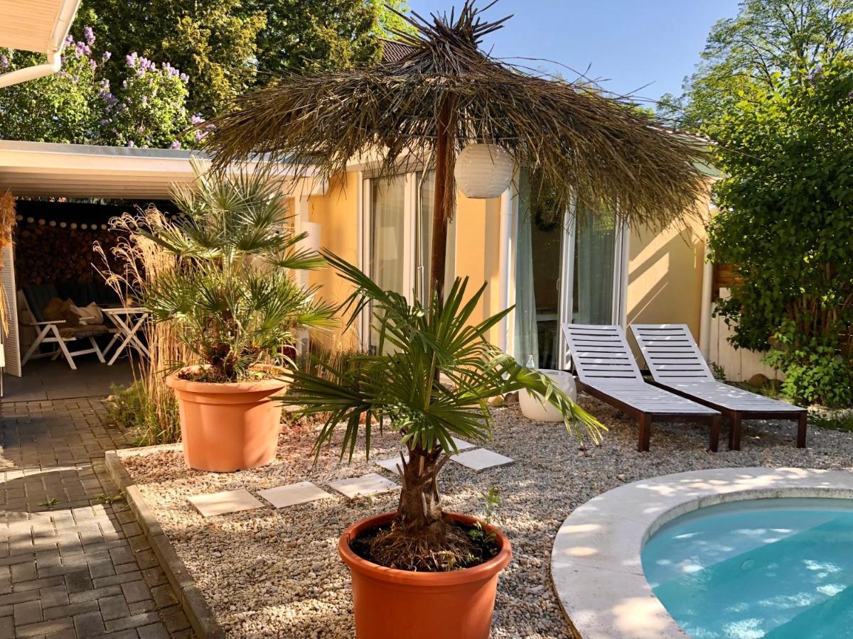 Apartment Tinyhouse Mit Pool, Outdoor Whirlpool Und Garten Petershagen-Eggersdorf Bagian luar foto
